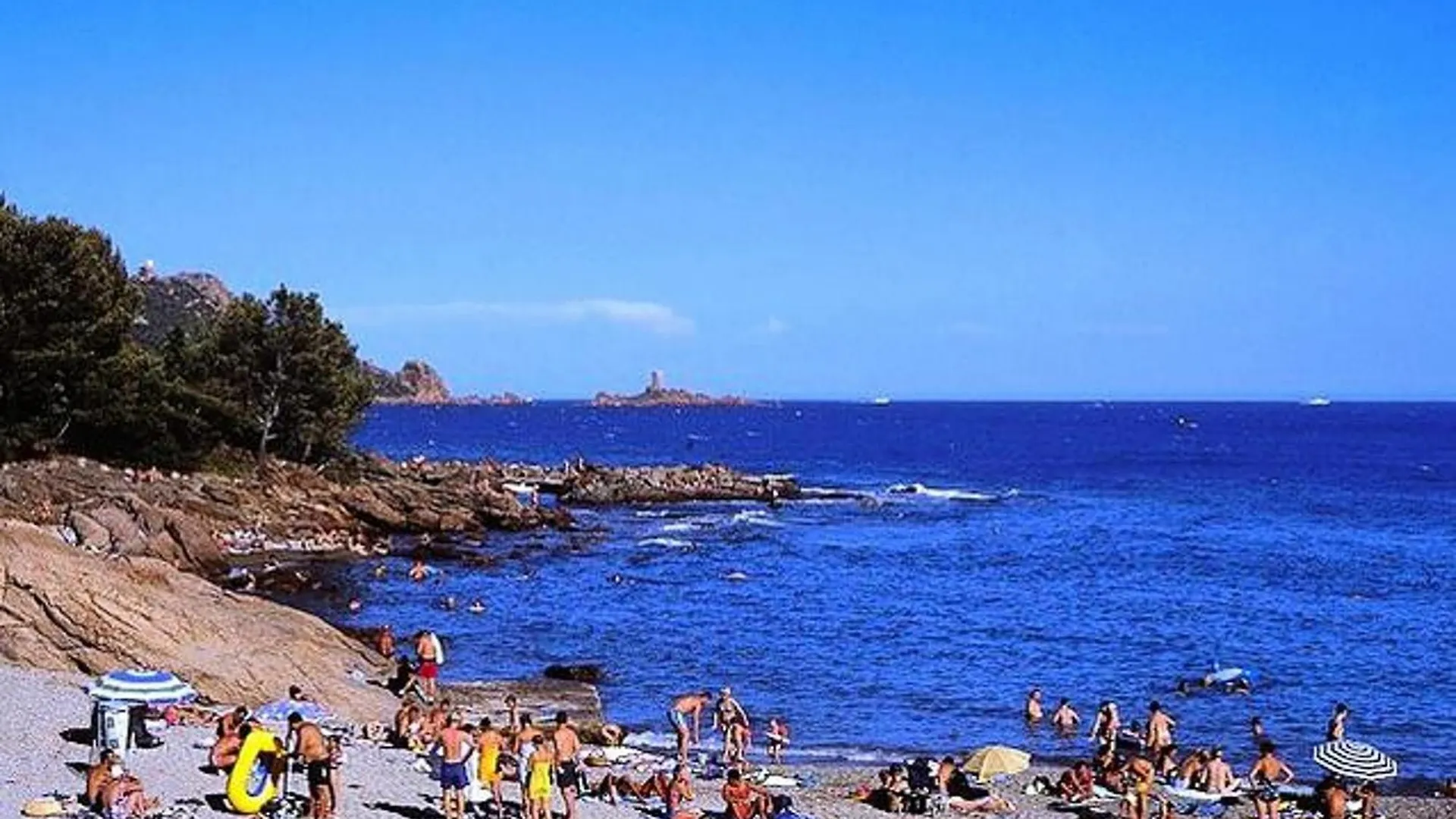 Lägenhet Bungalow With One Bedroom In Saint-Raphael, With Wonderful Sea View An Frankrike